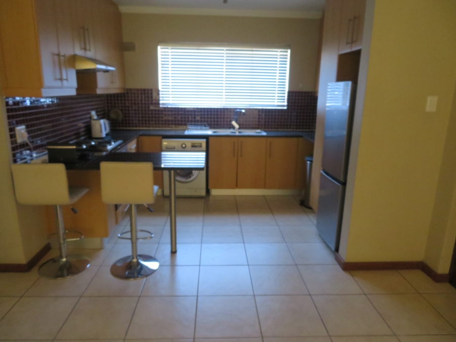 To Let 2 Bedroom Property for Rent in Kenilworth Western Cape